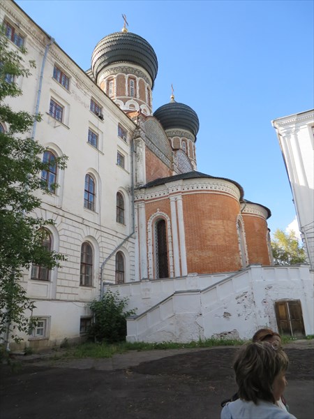 090-Покровский собор, вид со двора